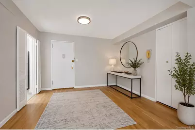 142-05 Roosevelt Avenue #320, Flushing, NY 11354 - Photo 2