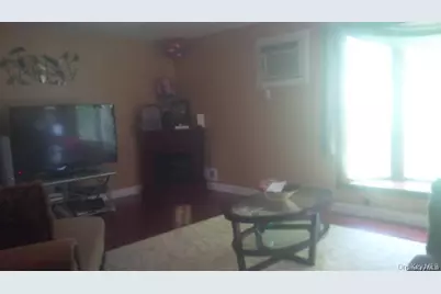 60 Halgren Crescent, Haverstraw, NY 10927 - Photo 8