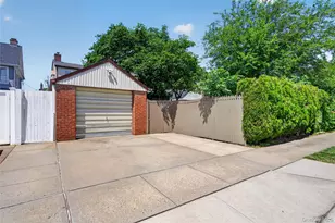 612 Marcellus Rd, Williston Park, NY 11596 - Photo 28