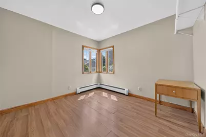 612 Marcellus Road, Williston Park, NY 11596 - Photo 10
