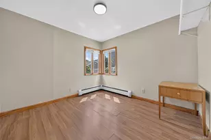 612 Marcellus Rd, Williston Park, NY 11596 - Photo 10