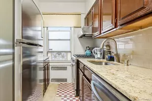 110-35 72nd Rd, Forest Hills, NY 11375 - Photo 22