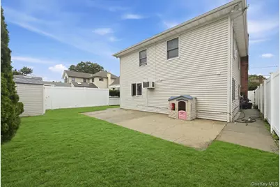 116 Elm Street, Valley Stream, NY 11580 - Photo 26