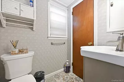 116 Elm Street, Valley Stream, NY 11580 - Photo 16