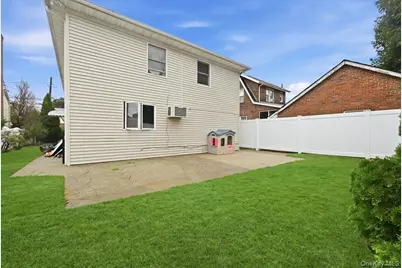 116 Elm Street, Valley Stream, NY 11580 - Photo 24