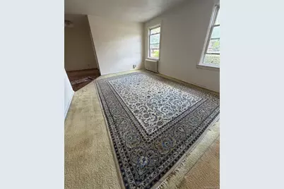 25 Edwards Street #2 E, Roslyn Heights, NY 11576 - Photo 8