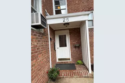25 Edwards Street #2 E, Roslyn Heights, NY 11576 - Photo 6