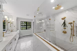 21 Sleepy Ln, Melville, NY 11747 - Photo 14