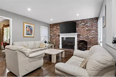 36 Arbor Lane, Dix Hills, NY 11746 - Photo 14