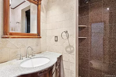 39 Jackson Place, Massapequa, NY 11758 - Photo 10