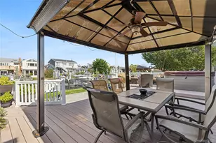 39 Jackson Pl, Massapequa, NY 11758 - Photo 18