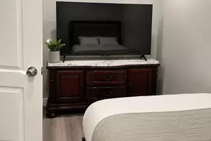 111-32 202nd St, Jamaica, NY 11412 - Photo 10