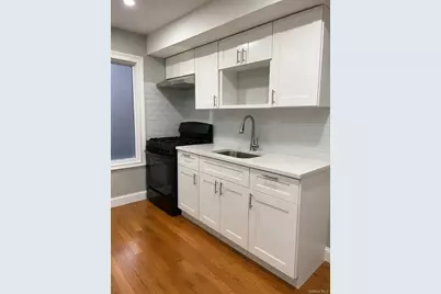 11132 202nd Street, Jamaica, NY 11412 - Photo 2