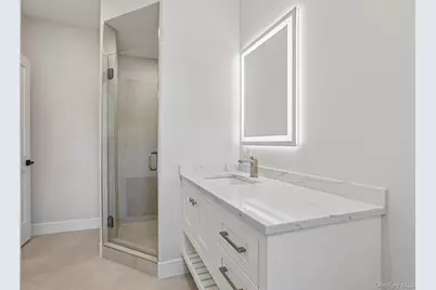 41 Potters Lane, New Rochelle, NY 10805 - Photo 28