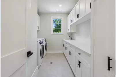 41 Potters Lane, New Rochelle, NY 10805 - Photo 26