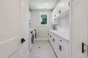 41 Potters Ln, New Rochelle, NY 10805 - Photo 26