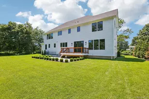 41 Potters Ln, New Rochelle, NY 10805 - Photo 44