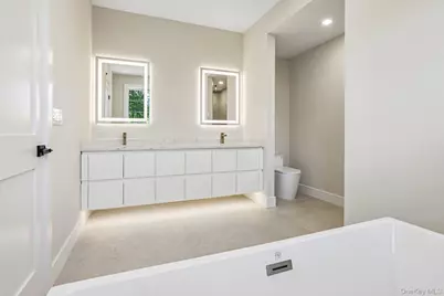 41 Potters Lane, New Rochelle, NY 10805 - Photo 34