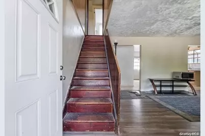 84 State Avenue, Wyandanch, NY 11798 - Photo 8