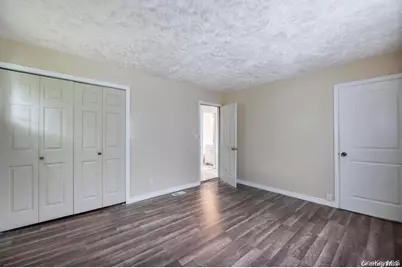 84 State Avenue, Wyandanch, NY 11798 - Photo 10