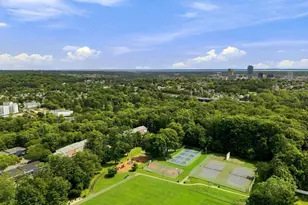 210 Woodland Hills Rd, White Plains, NY 10603 - Photo 24