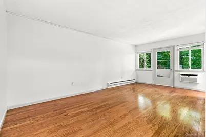 210 Woodland Hills Road #210, White Plains, NY 10603 - Photo 10