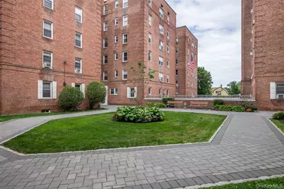 60 Locust Avenue #A-609, New Rochelle, NY 10801 - Photo 4