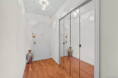 20 Secor Place #2S, Yonkers, NY 10704 - Photo 2