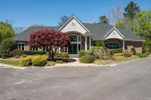 1 Fox Holw Ct, Dix Hills, NY 11746 - Photo 36