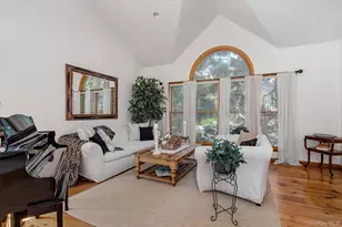 1 Fox Holw Ct, Dix Hills, NY 11746 - Photo 8