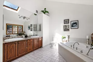 1 Fox Holw Ct, Dix Hills, NY 11746 - Photo 22
