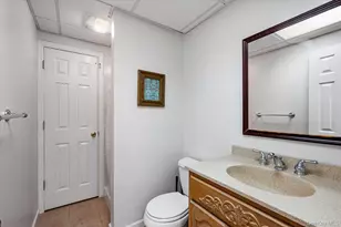 1 Fox Holw Ct, Dix Hills, NY 11746 - Photo 32