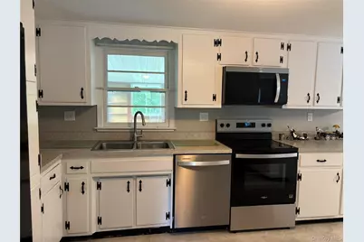239 Vineyard Avenue, Highland, NY 12528 - Photo 4