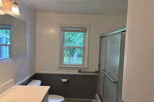 239 Vineyard Ave, Highland, NY 12528 - Photo 12