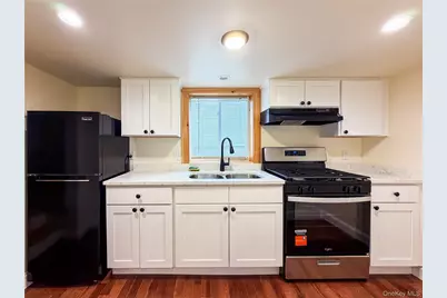449 N Quaker Lane #COTTAGE, Hyde Park, NY 12538 - Photo 6
