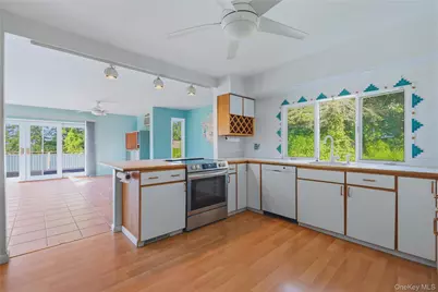 46 Kevin Heights, Poughkeepsie, NY 12603 - Photo 12