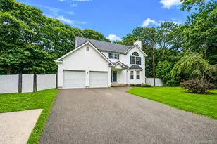133 Cumberland St, Mastic, NY 11950 - Photo 2