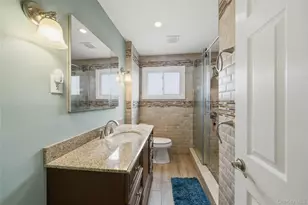 4 Farragut Ave, Lindenhurst, NY 11757 - Photo 8