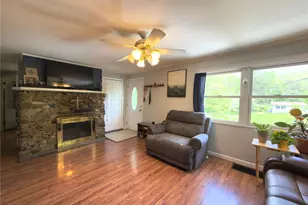 15 Forest Dr, Hyde Park, NY 12538 - Photo 6