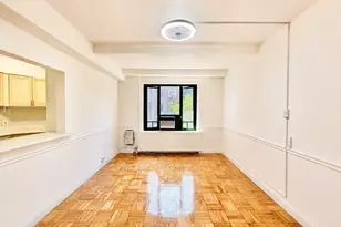 1564 Unionport Rd, Bronx, NY 10462 - Photo 8