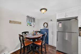 1006 Parr Meadow Dr, Newburgh, NY 12550 - Photo 4
