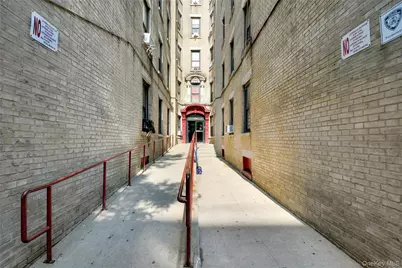 975 Union #51, Bronx, NY 10459 - Photo 1