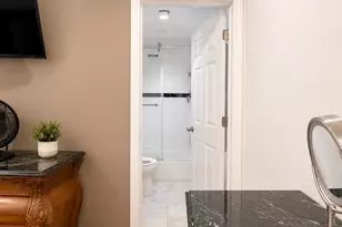 2 Lee Ct, Merrick, NY 11566 - Photo 12