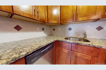 135-23 82nd Avenue #3E, Briarwood, NY 11432 - Photo 6