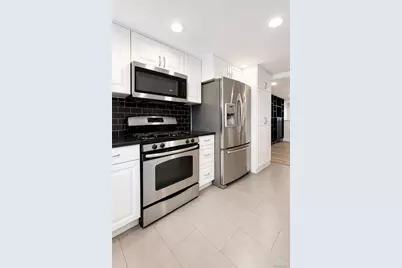 21-31 25th Road, Astoria, NY 11102 - Photo 4