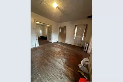 11824 219th Street, Cambria Heights, NY 11411 - Photo 6