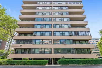 10-10 166 Street #6D, Whitestone, NY 11357 - Photo 1