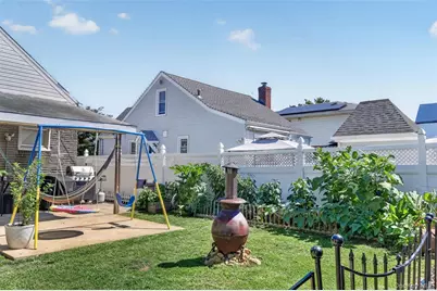 1069 Phoebe Street, Franklin Square, NY 11010 - Photo 16