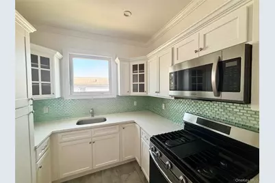 253-02 Memphis Avenue, Rosedale, NY 11422 - Photo 6