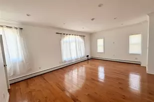 253-02 Memphis Ave, Rosedale, NY 11422 - Photo 4